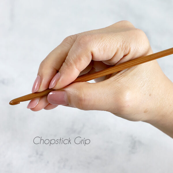 hold crochet hook in chopstick grip