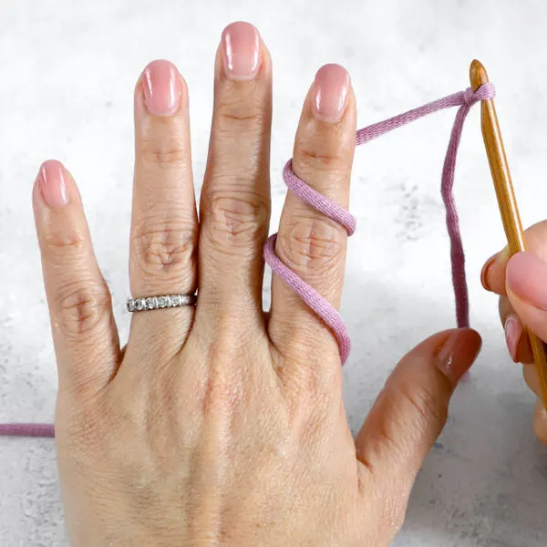 how to hold tight yarn tension in crochet