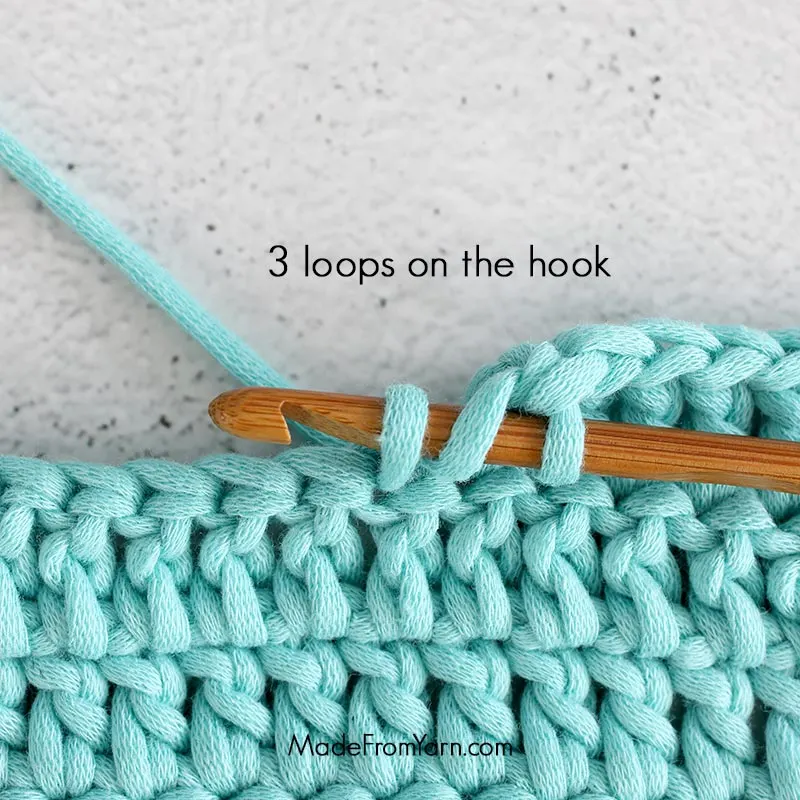 how to crochet dc stitch step 4, 3 loops on the hook