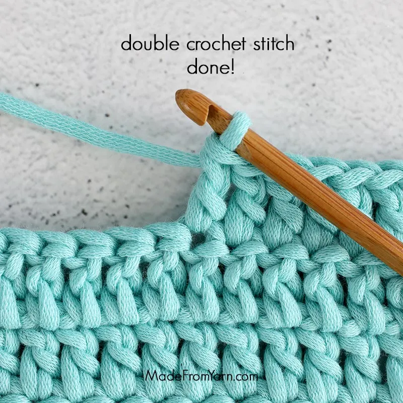 how to crochet dc stitch step 8, a dc stitch in completed