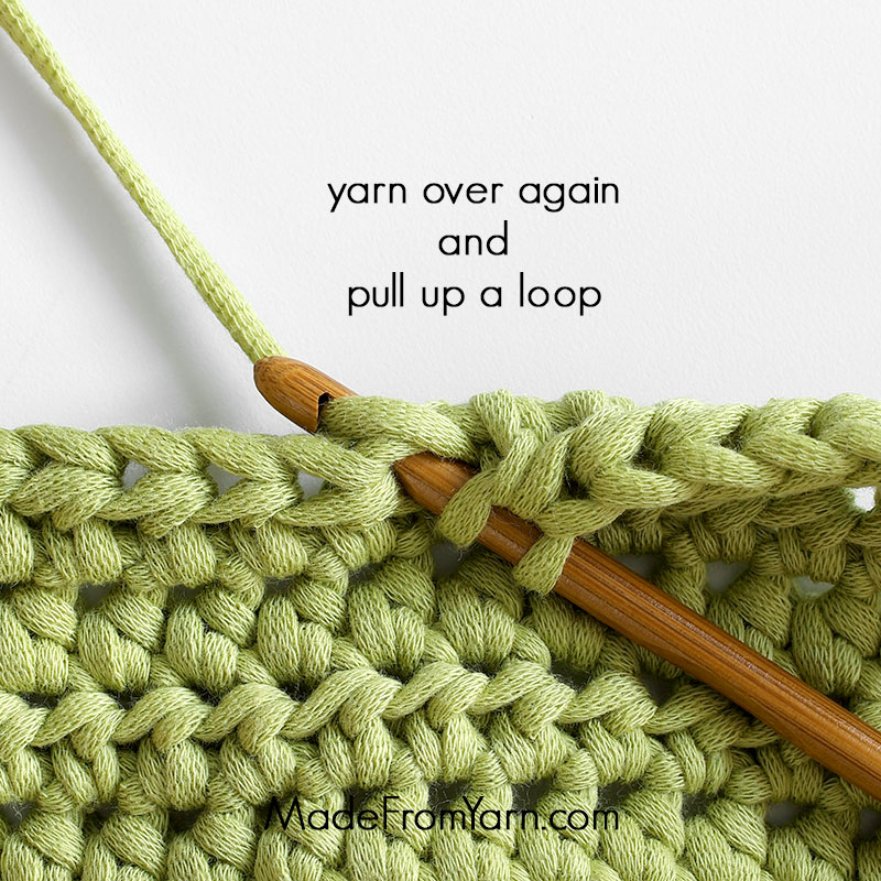 how to crochet hdc, step 3