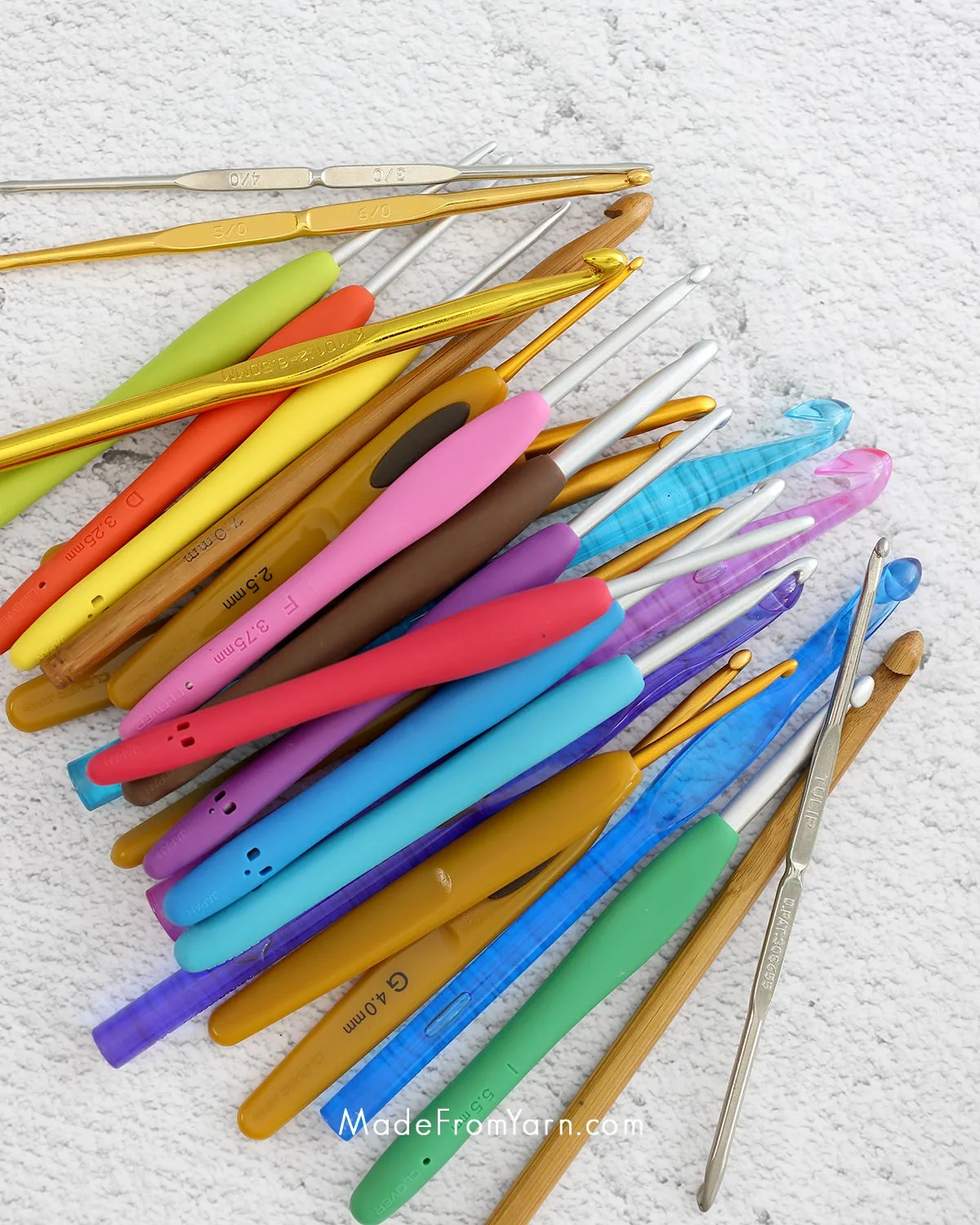 Standard crochet hooks are the most commonly used tools in crocheting. Unlike steel hooks used for fine lace work, standard hooks are larger and suitable for a variety of yarn weights. Their size generally starts at 2 mm and can get as big as 30 mm.
