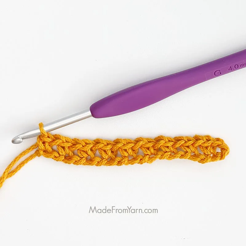 Learn how to crochet moss stitch with this step-by-step tutorial, in flat rows. It's a popular stitch used in many crochet patterns.