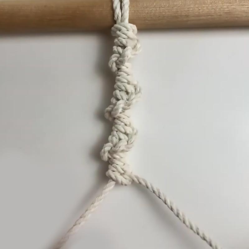 A Half Hitch Spiral Knot is a variation of the Spiral Knot. It’s a popular knotting technique used in a ton of projects, and it only uses 2 cords. You will need to alternate between the cords