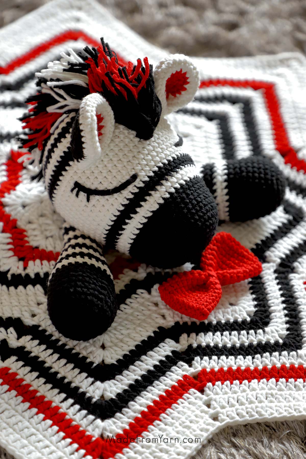 Learn how to make this simple, easy, and adorable Crochet Lovey Blanket. It's a wonderful baby shower gift for your little ones and expecting moms. 